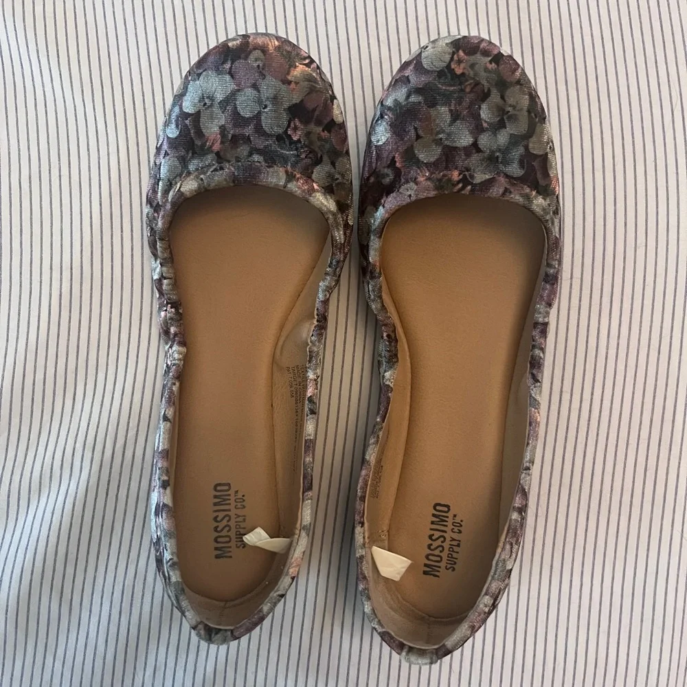 Women's Mossimo velvet ballet flats - Picture 7 of 8